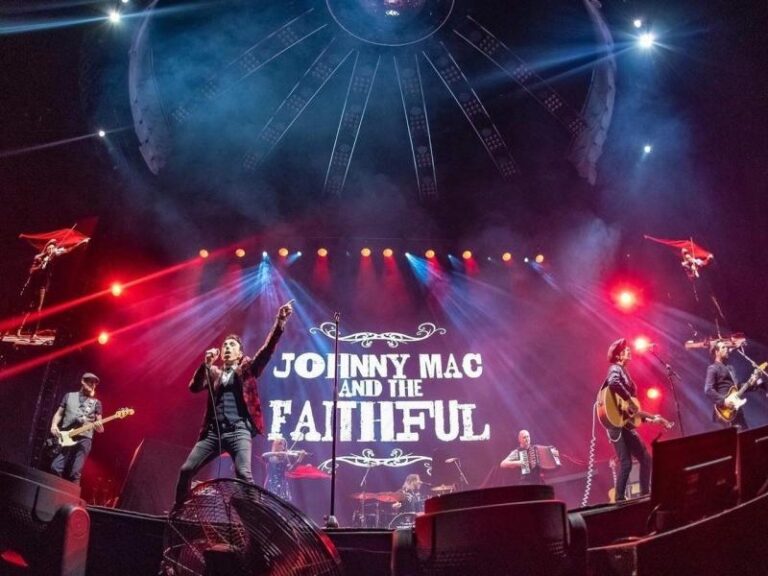 Johnny Mac & the Faithful Hogmanay Shindig