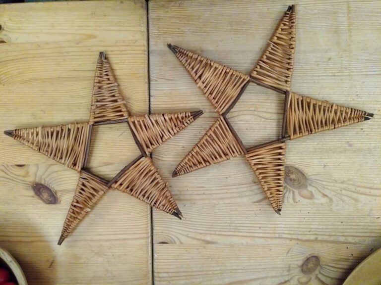 Weaving Festive Willow Stars