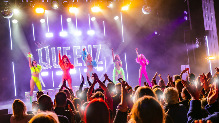 QUEENZ – Drag Me To The Disco!