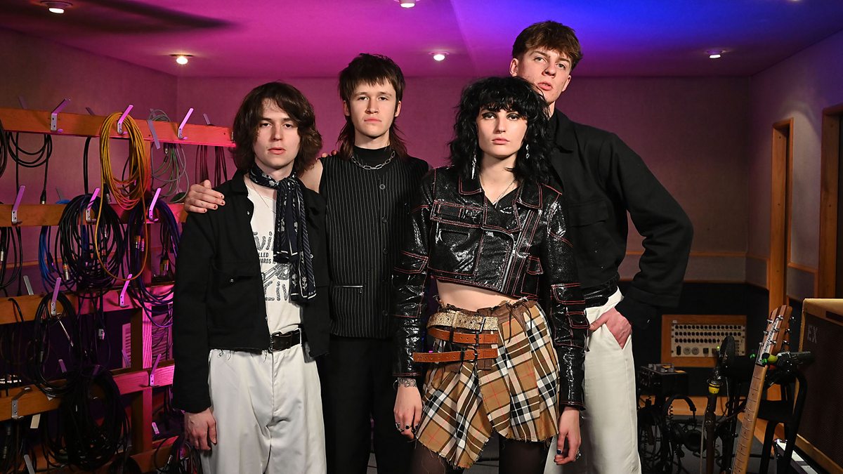 Lucia & the Best Boys