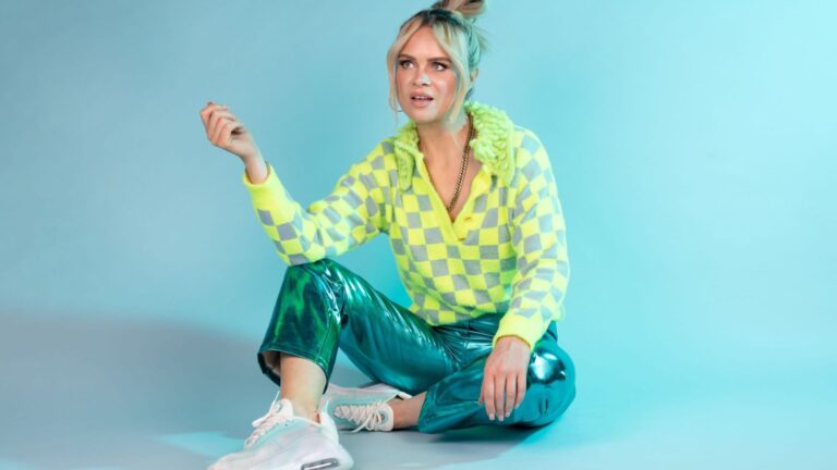 Joanne McNally: Prosecco Express